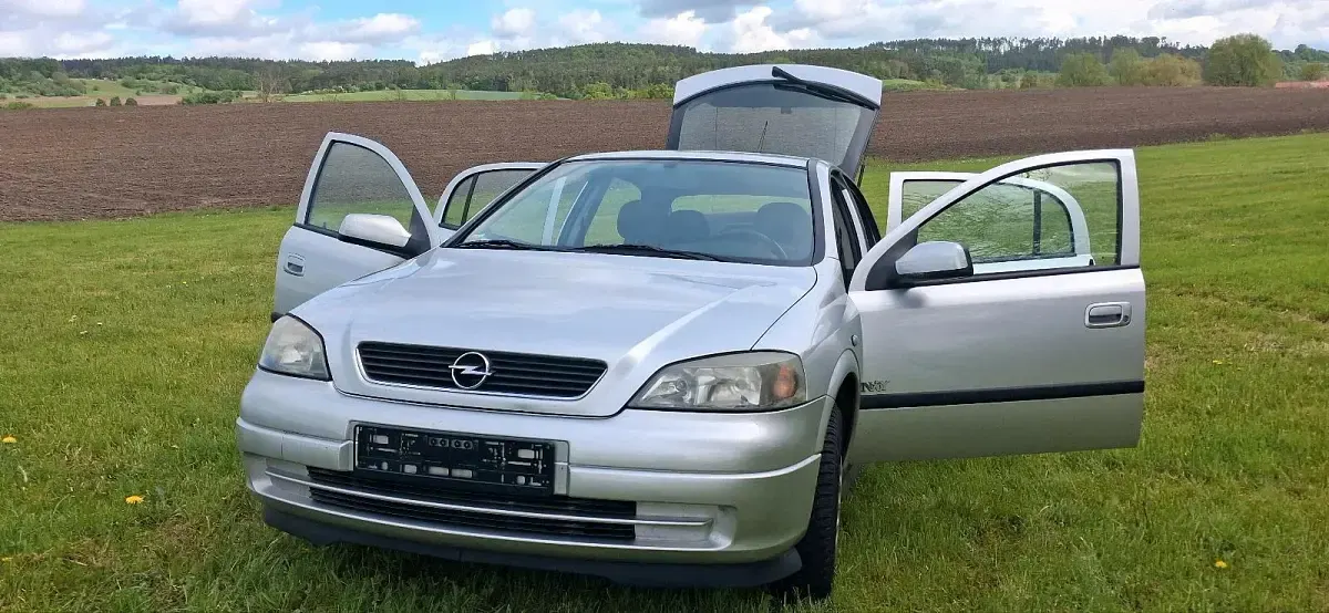Gebraucht Opel Astra 101 PS (74 kW) 2003 Limousine