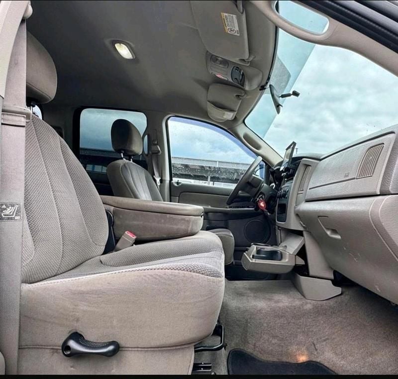 Second-hand Dodge Ram 349 CP (256 kW) 2005 Negru Pickup