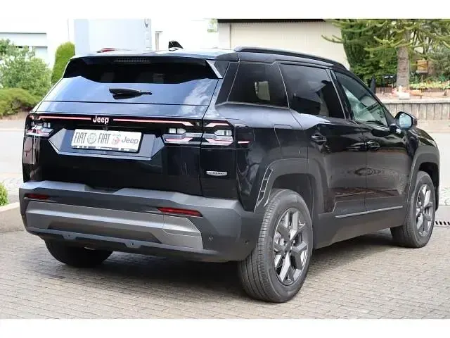 Neu Jeep Compass 144 PS (105 kW) 2026 Yosemite grey metallic mit dach schwarz (grau) SUV