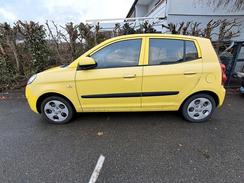Gelb Gebraucht 2008 Kia Picanto Kleinwagen | 1.000 € - Bild 1/4