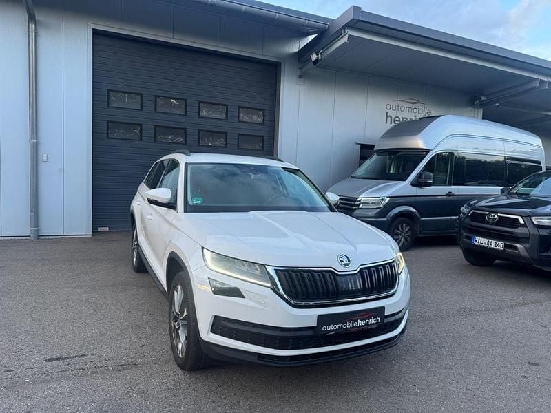 Weiß Gebraucht 2021 Skoda Kodiaq Clever SUV | 23.950 € (Superpreis) - Bild 1/4