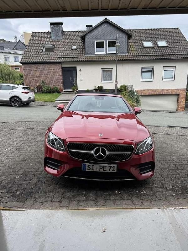 Gebraucht Mercedes E350 AMG line 299 PS (219 kW) 2019 Cabrio