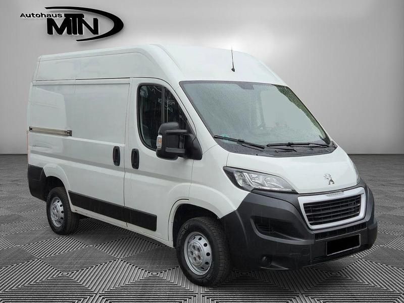 Weiß Gebraucht 2018 Peugeot Boxer Van | 13.990 € (Guter Preis) - Bild 1/4