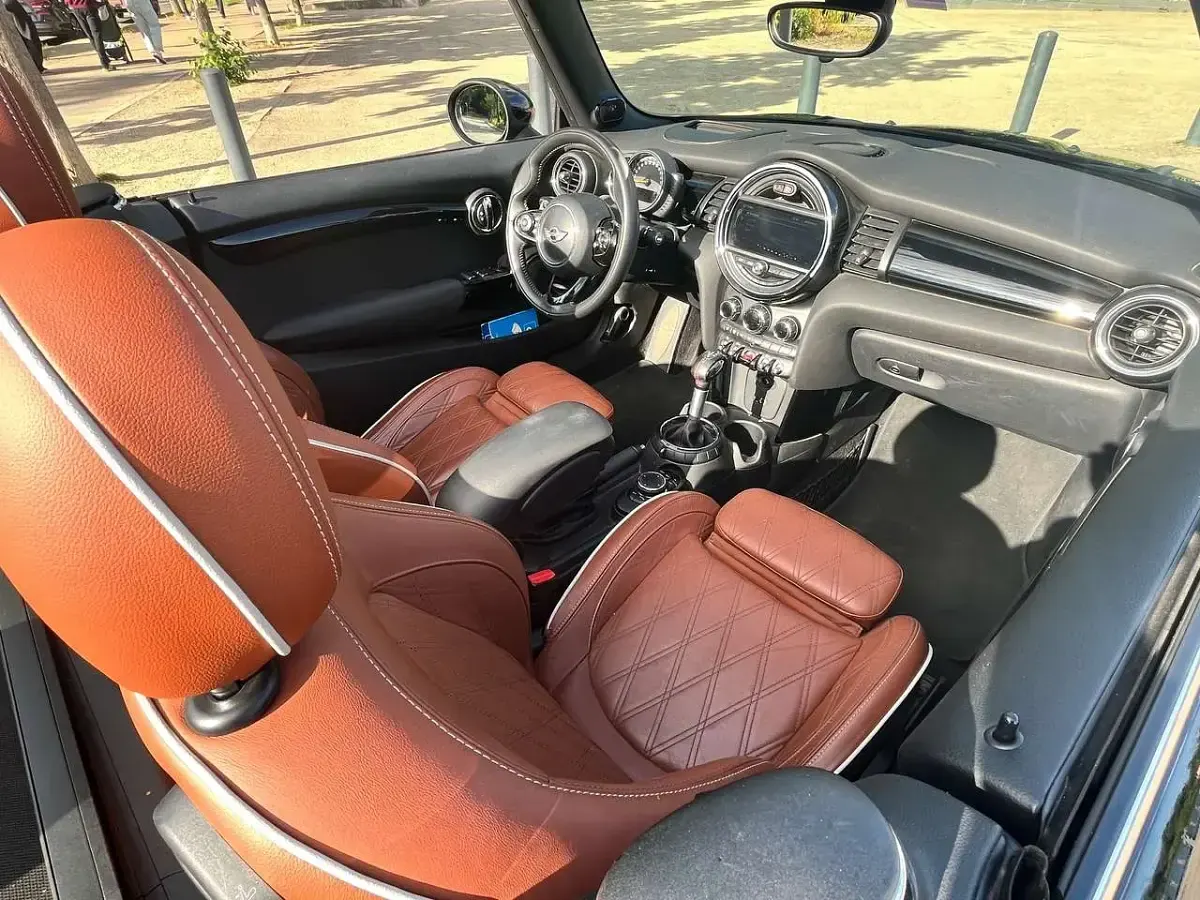 Gebraucht Mini Cooper S Cabriolet 192 PS (141 kW) 2016 Schwarz Cabrio
