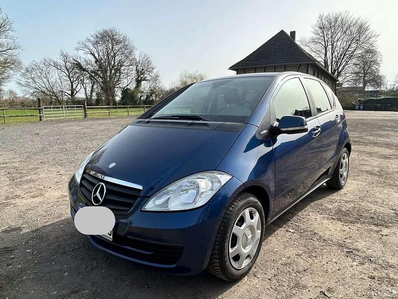 Gebraucht Mercedes A160 Elegance 102 PS (75 kW) 2010 Blau Limousine