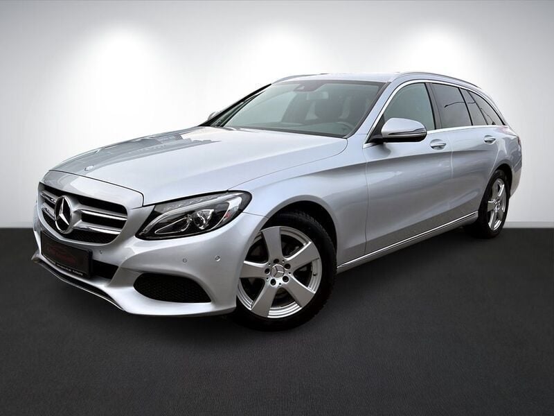 Silber Gebraucht 2016 Mercedes C180 Avantgarde Limousine | 17.990 € (Fairer Preis) - Bild 1/4