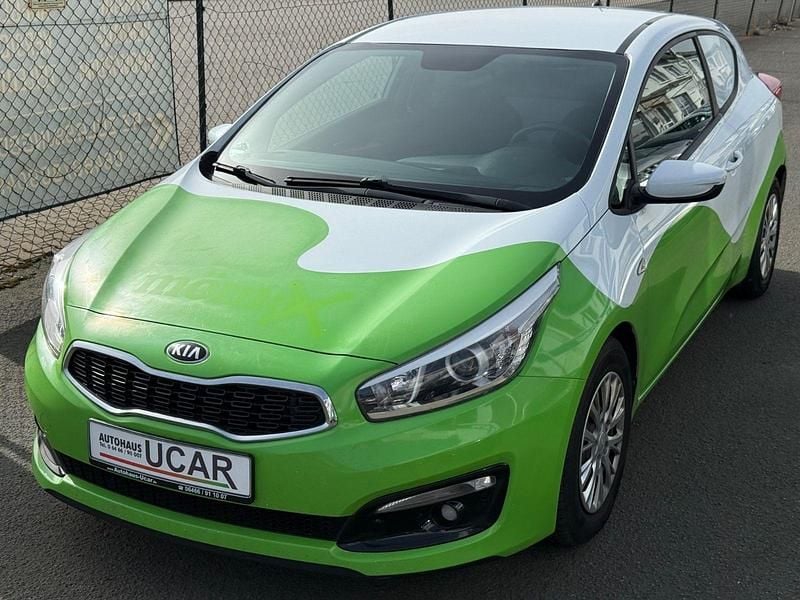 Second-hand Kia Ceed 90 CP (66 kW) 2016 Alb Hatchback