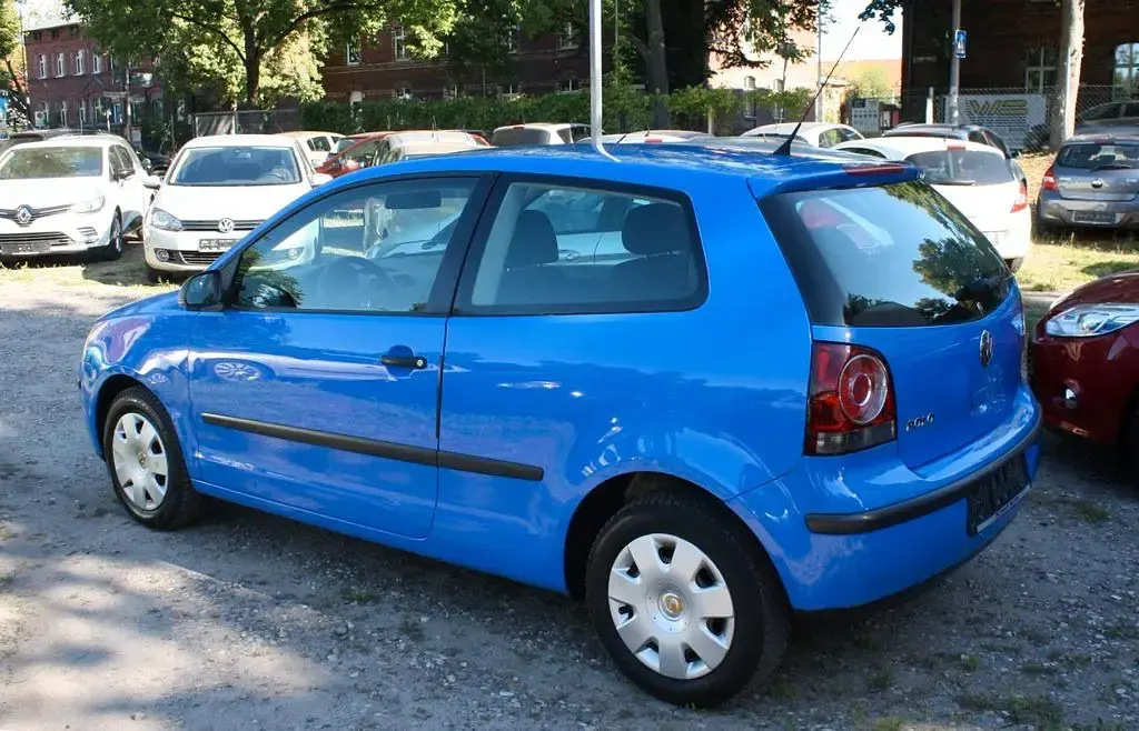 Gebraucht VW Polo Trendline 60 PS (44 kW) 2009 Summer blue Kleinwagen