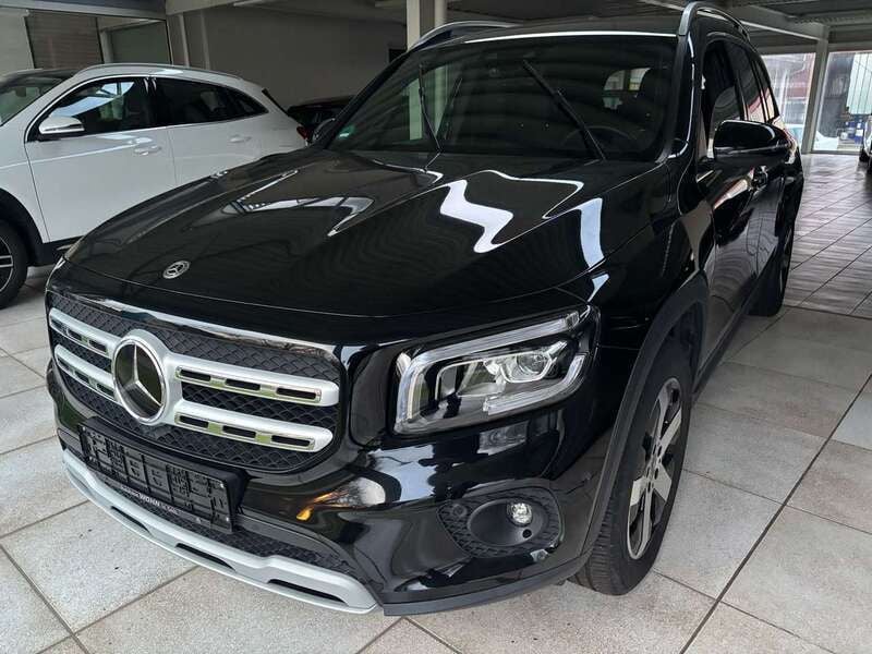 Kosmosschwarz Gebraucht 2021 Mercedes GLB180 Style SUV | 32.900 € (Guter Preis) - Bild 1/4