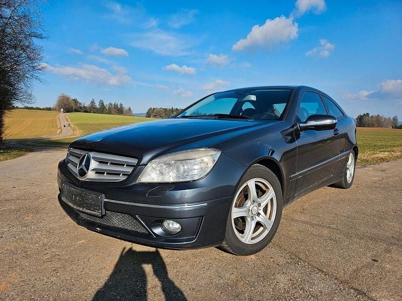 Gebraucht Mercedes CLC200 184 PS (135 kW) 2009 Grau Kleinwagen