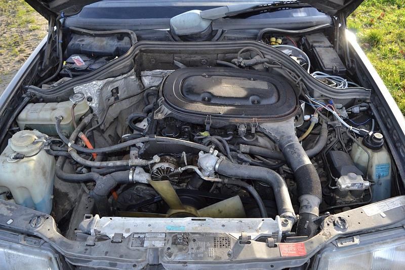 Second-hand Mercedes 230 1989 Gri Break