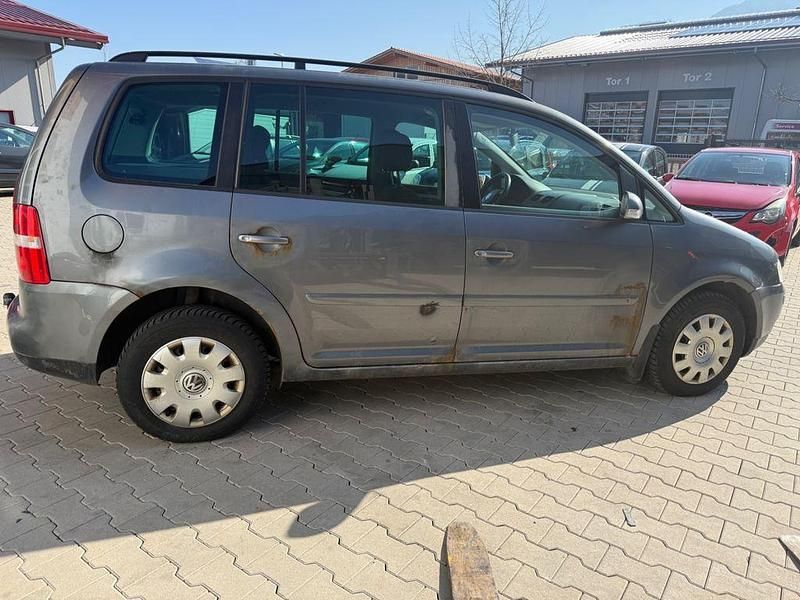 Gebraucht VW Touran Trendline 140 PS (102 kW) 2005 Grau Van / Kleinbus