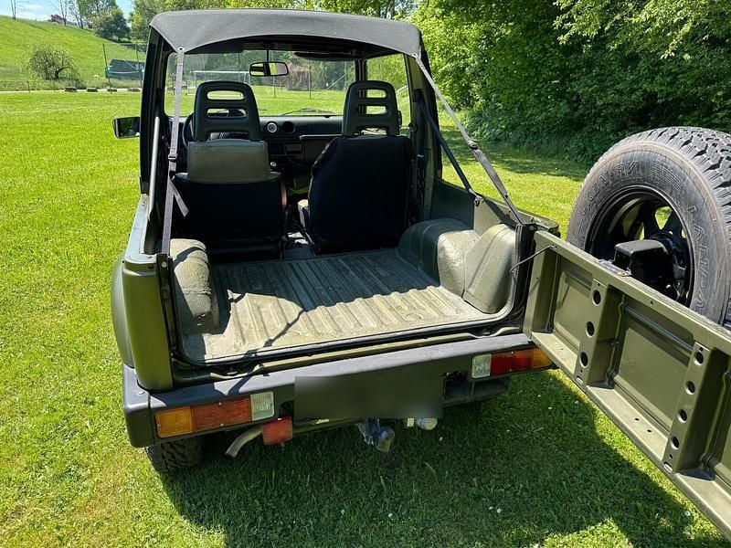 Second-hand Suzuki Samurai 64 CP (47 kW) 1988 Verde SUV