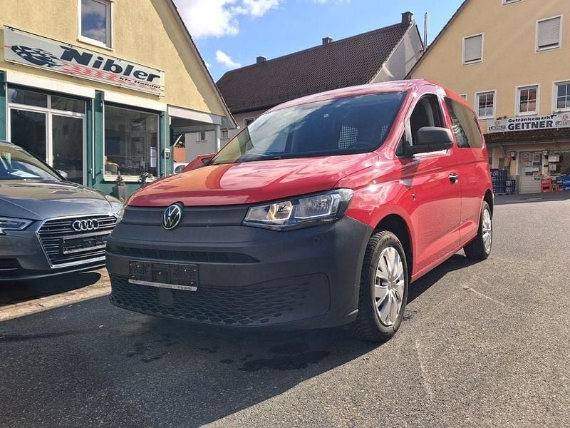 Rot Gebraucht 2022 VW Caddy Van / Kleinbus | 14.980 € (Guter Preis) - Bild 1/4