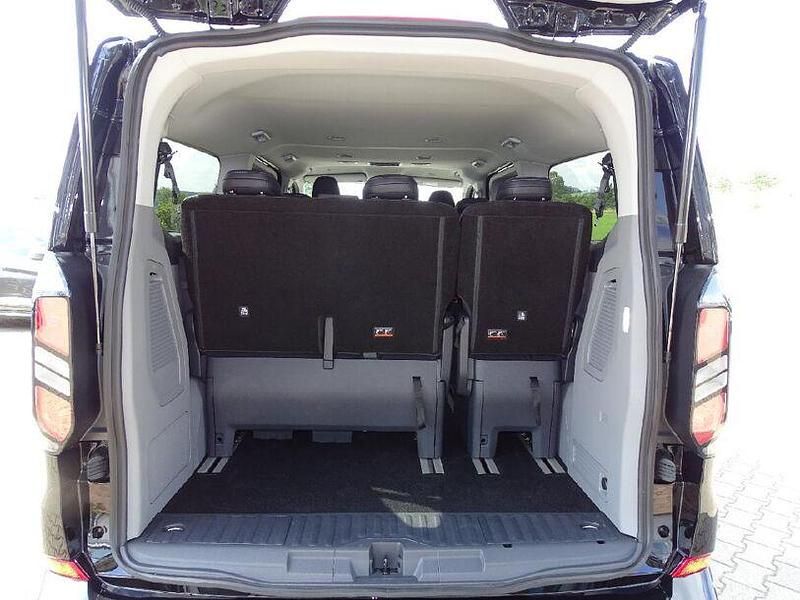 Gebraucht Ford Tourneo Custom Titanium 150 PS (110 kW) 2024 Agateblack Van