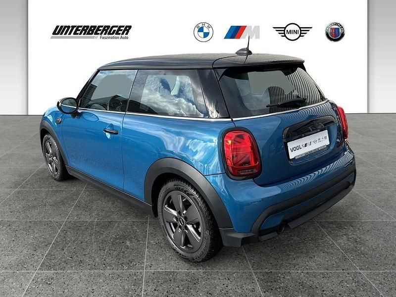 Gebraucht Mini Cooper Hatch 136 PS (100 kW) 2022 Island blue Kleinwagen