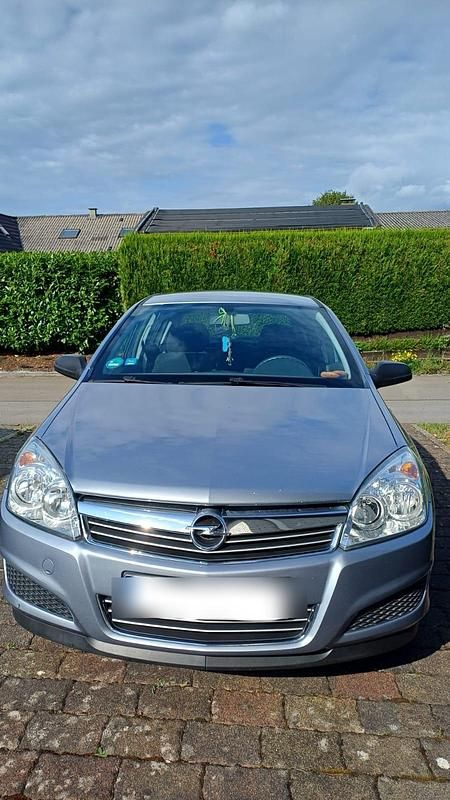 Silber Gebraucht 2008 Opel Astra Kleinwagen | 3.650 € (Fairer Preis) - Bild 1/4