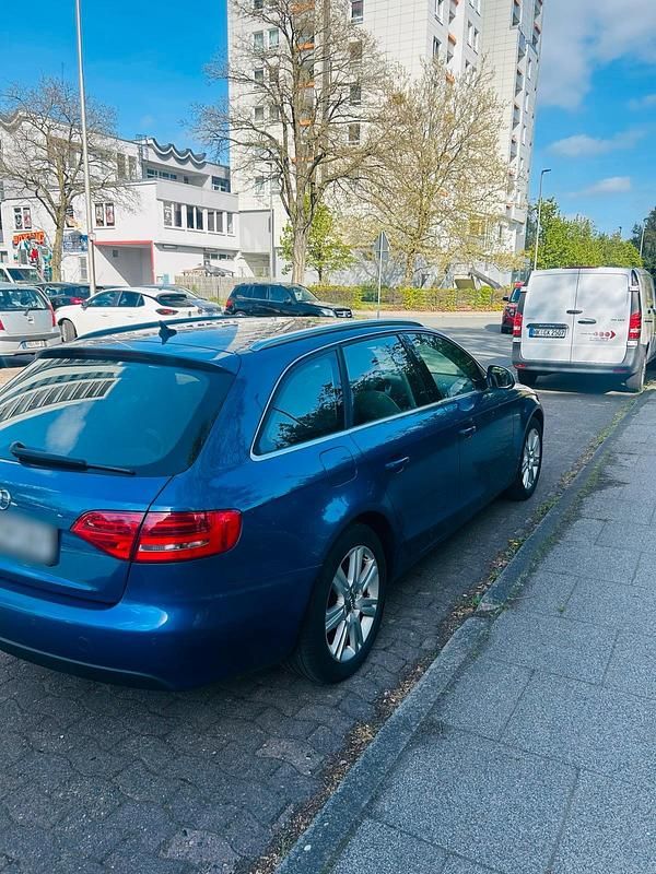 Gebraucht Audi A4 140 PS (102 kW) 2008 Blau Kombi