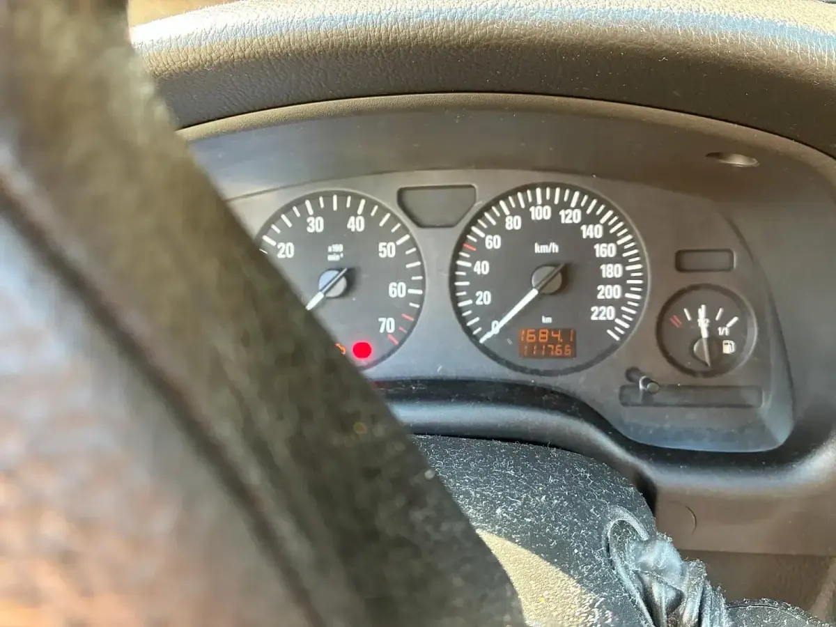 Usata Opel Astra 80 CV (58 kW) 2003 Argento Berlina