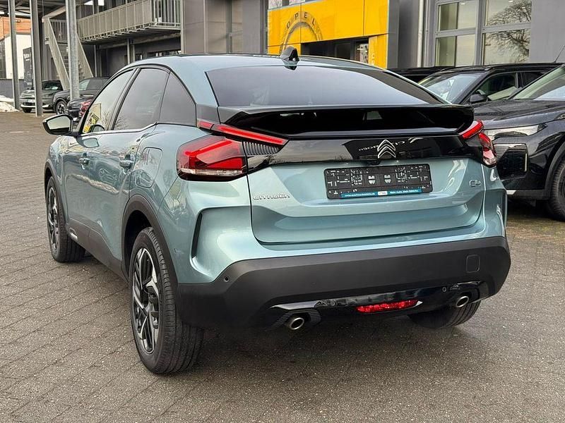 Gebraucht Citroën C4 Shine 131 PS (96 kW) 2023 Lackierung olbia blau/typ auss SUV