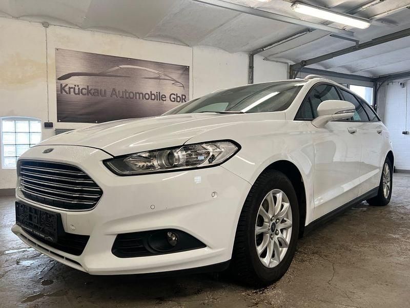 Weiß Gebraucht 2019 Ford Mondeo Limousine | 12.900 € (Fairer Preis) - Bild 1/4