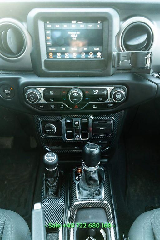 Gebraucht Jeep Gladiator 286 PS (210 kW) 2019 Violett Pickup