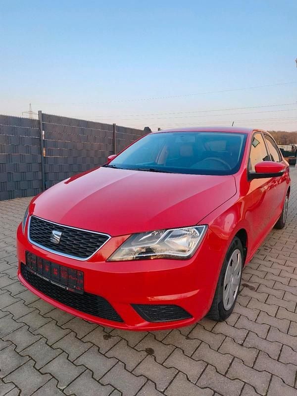 Gebraucht Seat Toledo 110 PS (80 kW) 2015 Rot Kleinwagen