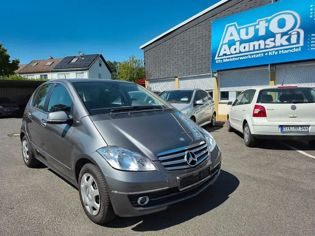 Gebraucht Mercedes A160 Elegance 95 PS (69 kW) 2011 Grau Kleinwagen