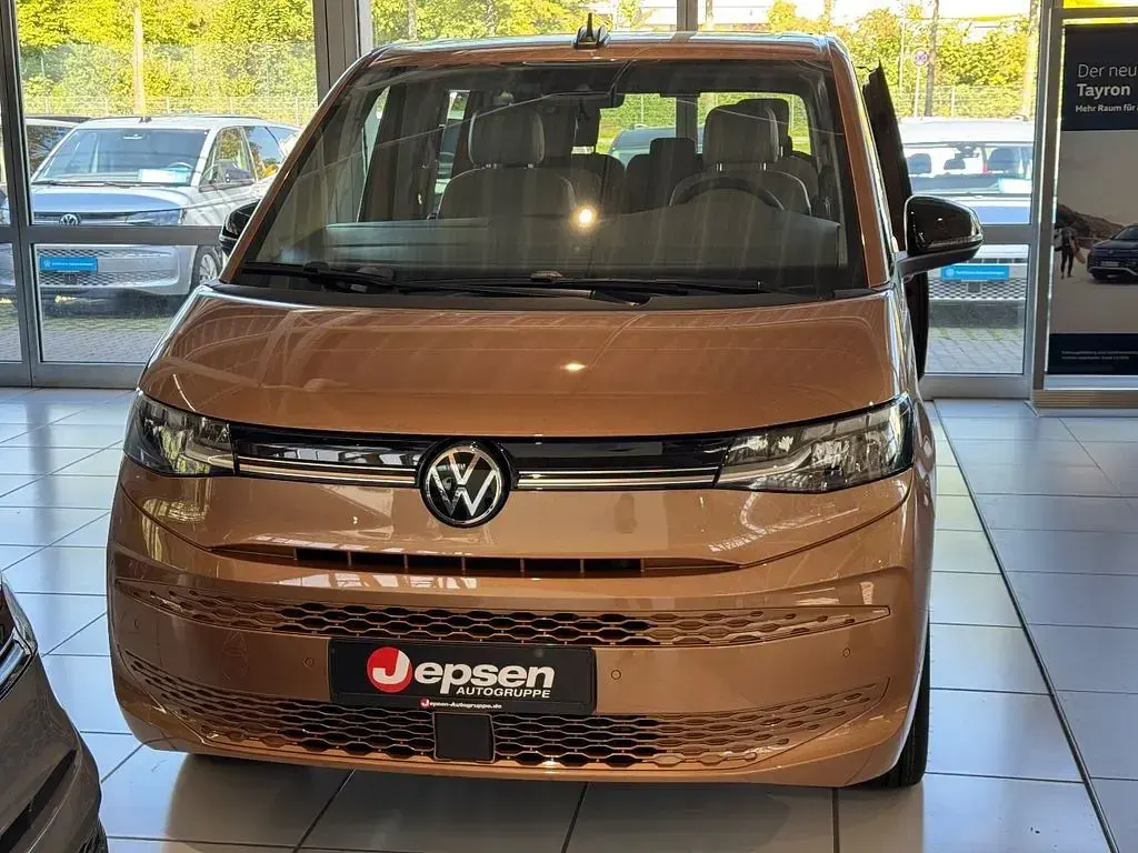Gebraucht VW Multivan Life 204 PS (150 kW) 2026 Copper bronze metallic Van / Kleinbus