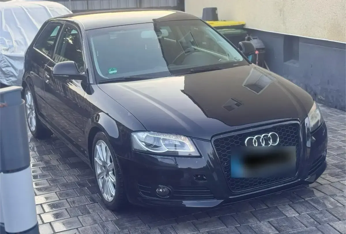 Gebraucht Audi A3 105 PS (77 kW) 2009 Schwarz Kleinwagen