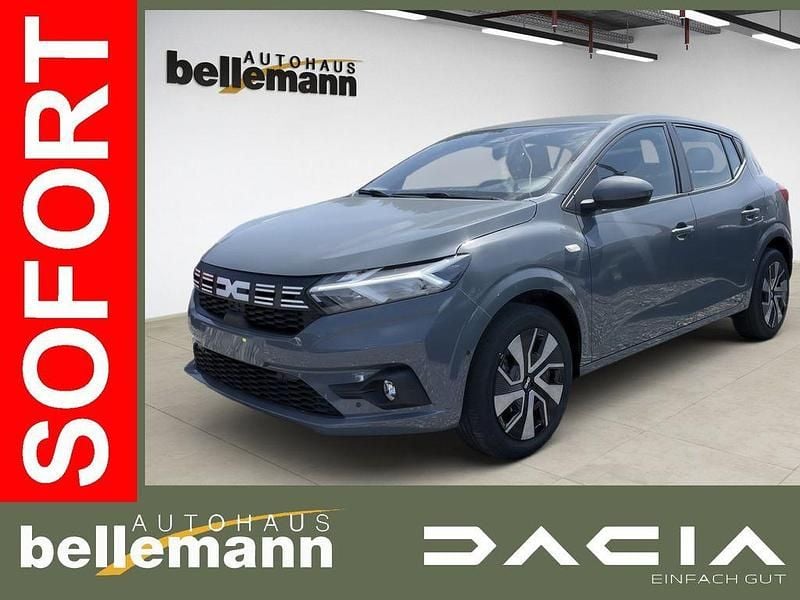 Grau Neu 2025 Dacia Sandero Expression Kleinwagen | 19.870 € (Fairer Preis) - Bild 1/4