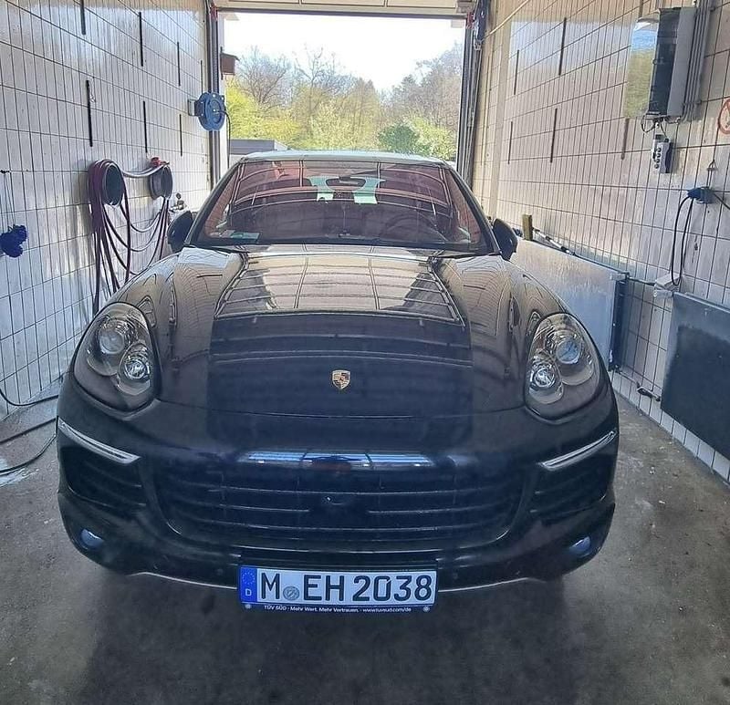 Second-hand Porsche Cayenne 262 CP (192 kW) 2015 SUV