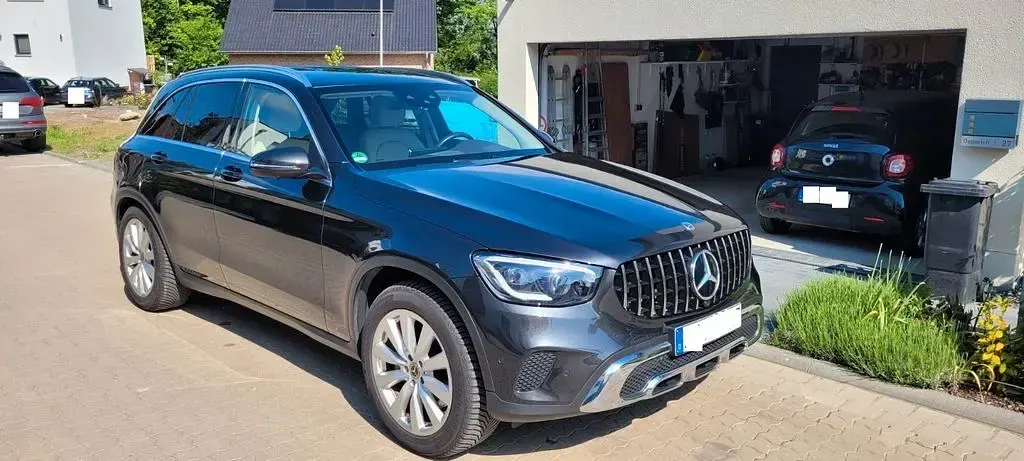 Gebraucht Mercedes GLC400d 330 PS (242 kW) 2020 Grau SUV
