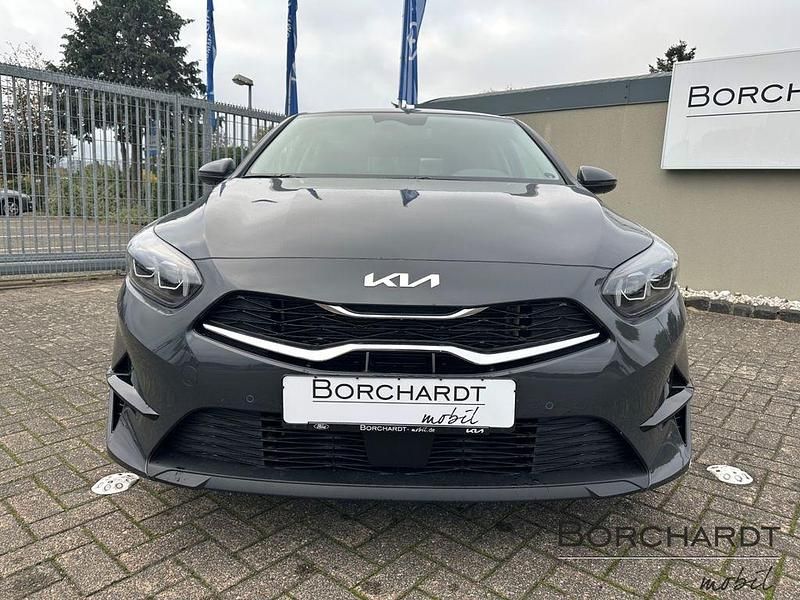 Neu Kia Ceed Style 140 PS (102 kW) 2026 Schwarz Kleinwagen