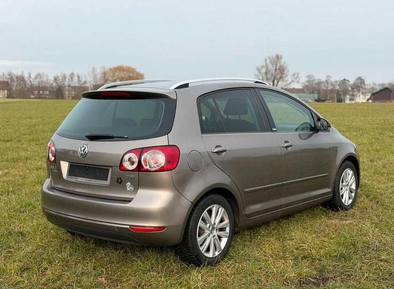 Gebraucht VW Golf Plus Cross Life 105 PS (77 kW) 2012 Braun Van / Kleinbus