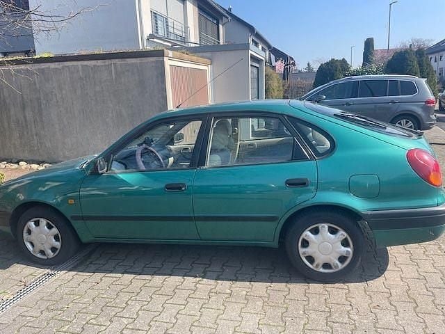 Gebraucht Toyota Corolla Terra 86 PS (63 kW) 1998 Grün Limousine