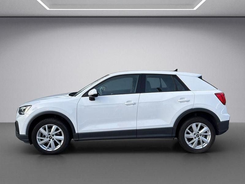 Gebraucht Audi Q2 Basis 150 PS (110 kW) 2021 Weiss / ibisweiss SUV