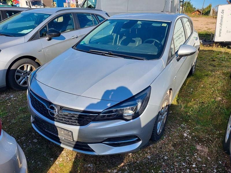 Grau Gebraucht 2020 Opel Astra Limousine | 7.490 € (Guter Preis) - Bild 1/4