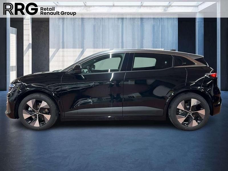 Używany Renault Megane E-Tech Komfort 160 kW (218 KM) 2025 Czarny Sedan/Limuzyna