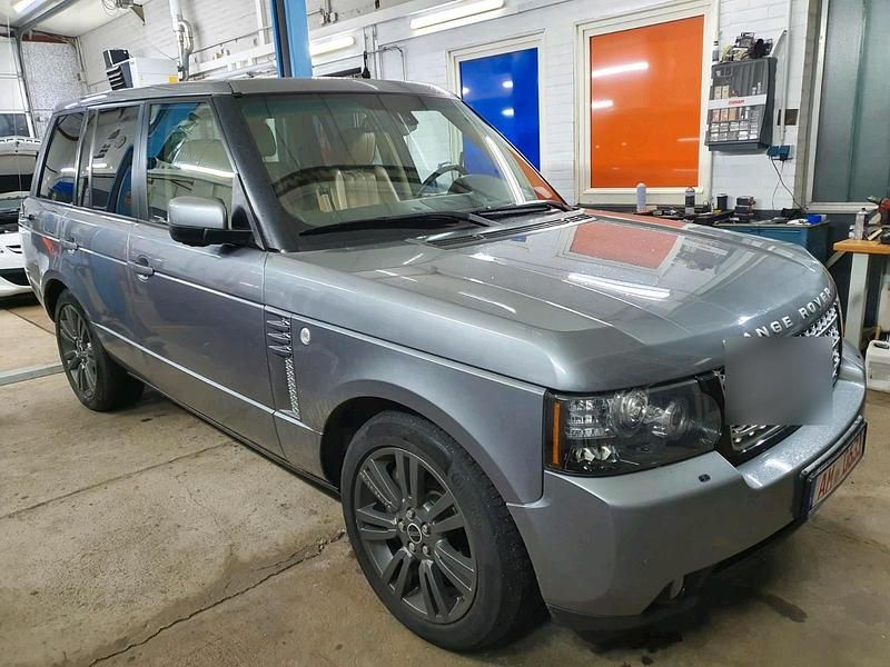 Gebraucht Land Rover Range Rover Vogue 313 PS (230 kW) 2011 Grau SUV