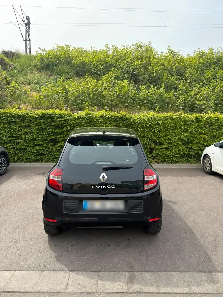Gebraucht Renault Twingo 90 PS (66 kW) 2015 Schwarz Kleinwagen