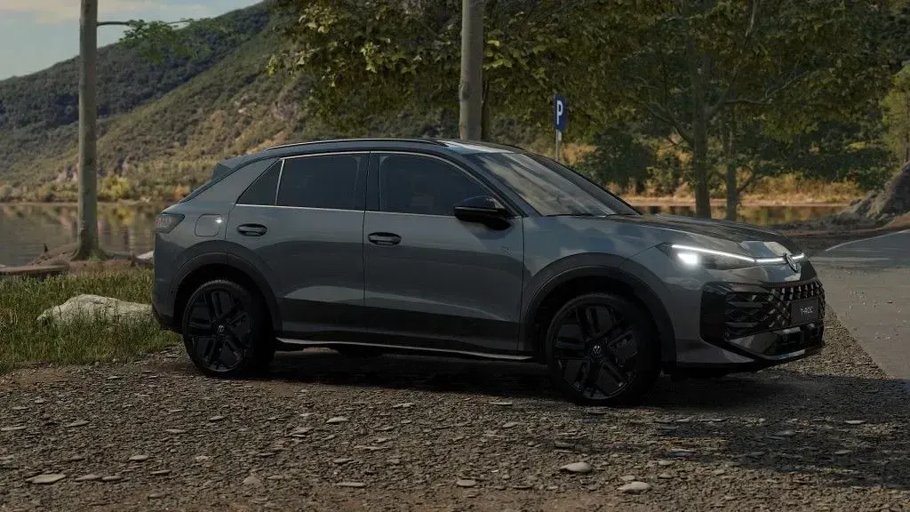 Neu VW T-Roc Style 150 PS (110 kW) 2026 Wolf grey metallic SUV