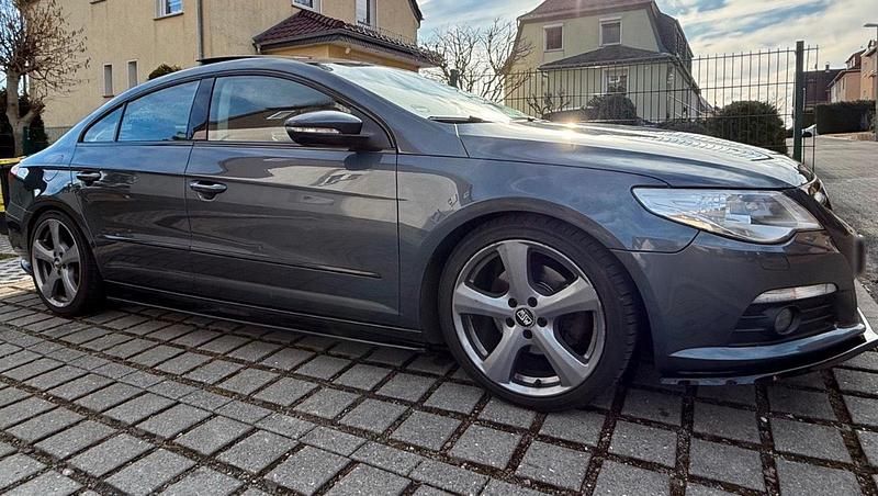 Gebraucht VW Passat 200 PS (147 kW) 2009 Blau Coupé