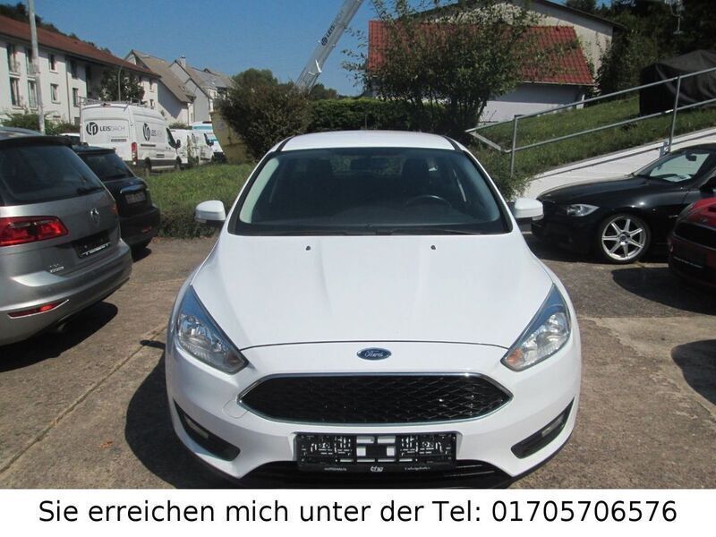 Gebraucht Ford Focus Business Edition 101 PS (74 kW) 2017 Weiß Limousine