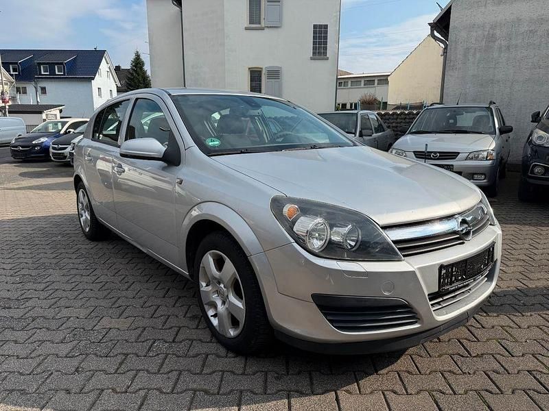 Gebraucht Opel Astra Edition 105 PS (77 kW) 2005 Silber Limousine
