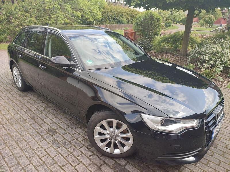Gebraucht Audi A6 Ambiente 177 PS (130 kW) 2014 Schwarz Kombi