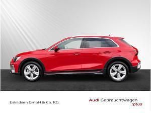 Gebraucht Audi A3 Ambiente 150 PS (110 kW) 2025 Rot Limousine