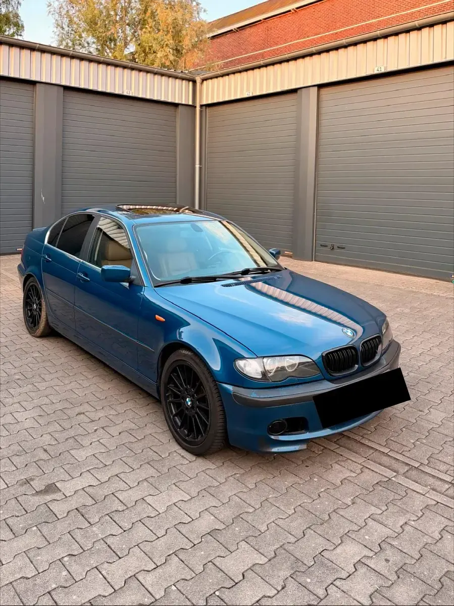 Gebraucht BMW 325 M Sport 192 PS (141 kW) 2001 Blau Limousine