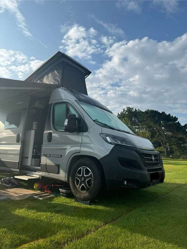 Grau Gebraucht 2023 Fiat Ducato Van | 77.500 € - Bild 1/4