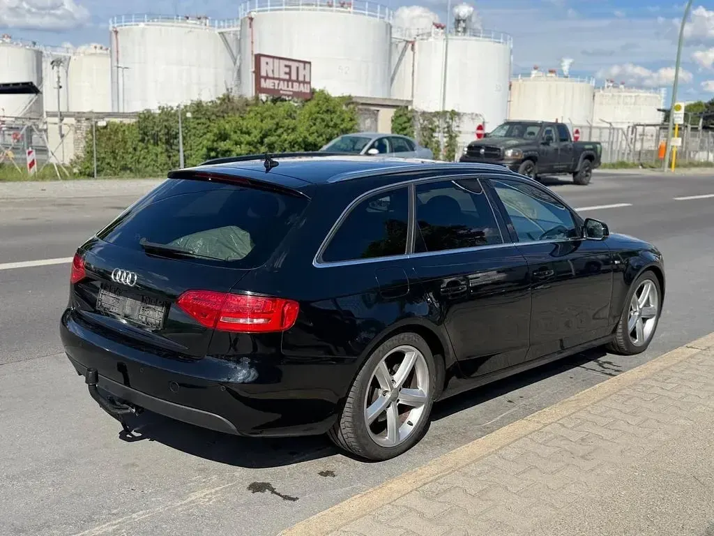 Gebraucht Audi A4 S-Line 143 PS (105 kW) 2012 Schwarz Kombi